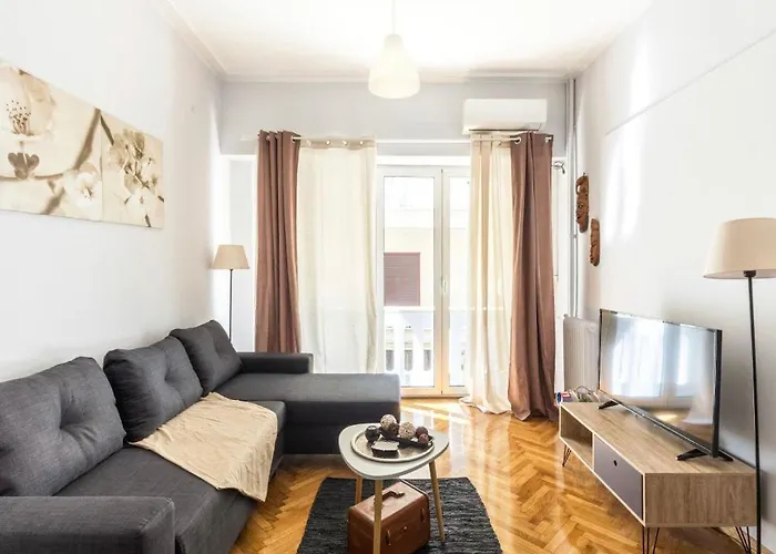 Cosy Central Apartment In Plaka